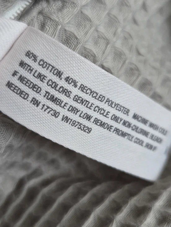 Auden Robe - Picture 7 of 11